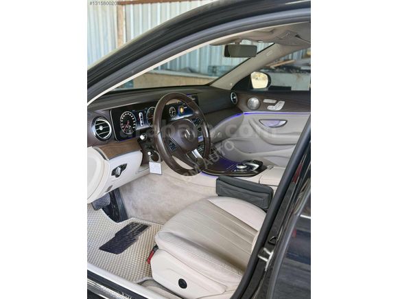 BM AUTO'dan E220d 4 MATİC BAYİ-COMMAND-VAKUM- BOYASIZ DEĞİŞENSİZ