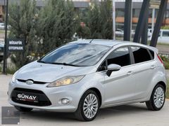 ACİL SATILIK 2010 MODEL FORD FİESTA 1.4 TİTANYUM KM 179 BİN