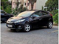 FORT FİESTA 1,4 - TDCİ 70HP TİTANİUM FULL+ FULL PAKET