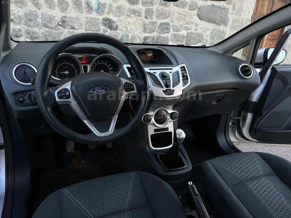 2010 MODEL FORD FİESTA 1.4 TDCI TİTANİUM 133 BİNDE