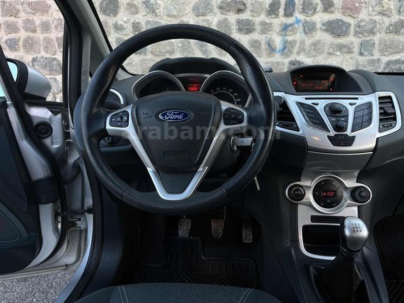 2010 MODEL FORD FİESTA 1.4 TDCI TİTANİUM 133 BİNDE