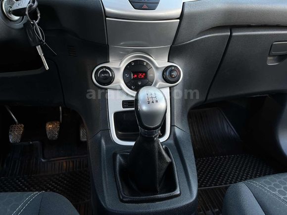 2010 MODEL FORD FİESTA 1.4 TDCI TİTANİUM 133 BİNDE