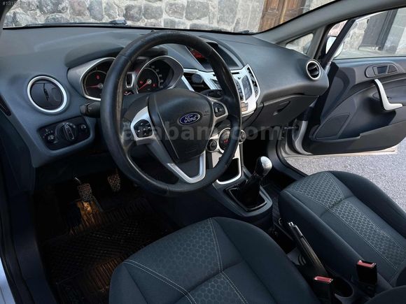 2010 MODEL FORD FİESTA 1.4 TDCI TİTANİUM 133 BİNDE
