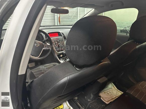 GÜZEL OTOMOTİVDEN OTOMATİK OPEL ASTRA