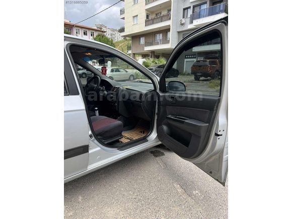 Galeriden Hyundai Getz 1.4 DOHC AB AC 2006 Model İzmir 236.000 km