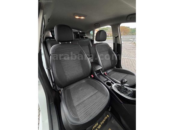 S&F DEN 163.000 KM DE ASTRA
