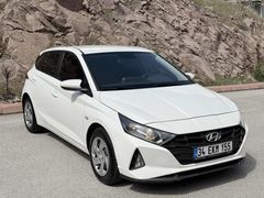 OTOMATİK EKRANLI DÜŞÜK KM SERVİS BAKIMLI İ20