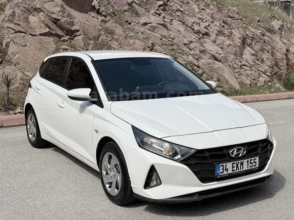 OTOMATİK EKRANLI DÜŞÜK KM SERVİS BAKIMLI İ20