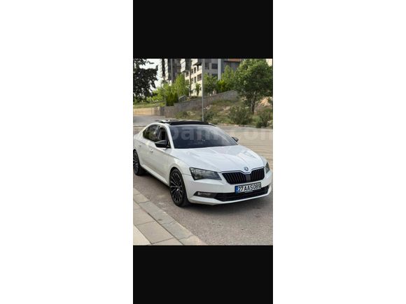 Sahibinden Skoda SuperB 1.6 TDI Active 2018 Model  170.000 km Beyaz