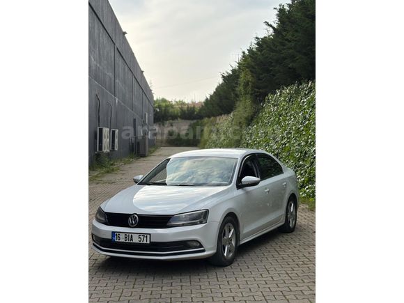 Sahibinden Volkswagen Jetta 1.6 TDi Trendline 2015 Model  180.000 km Beyaz