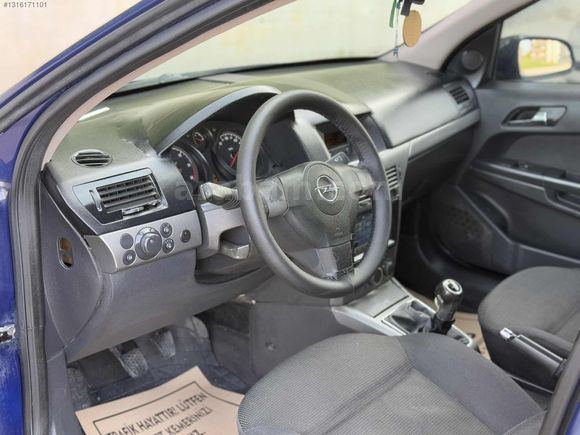 DERİCİ AUTO'DAN TEK DEĞİŞENLİ 2007 ASTRA