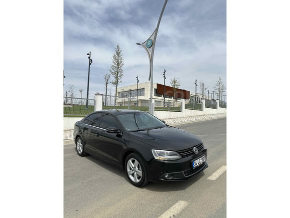SAHİBİNDEN CAM GİBİ JETTA