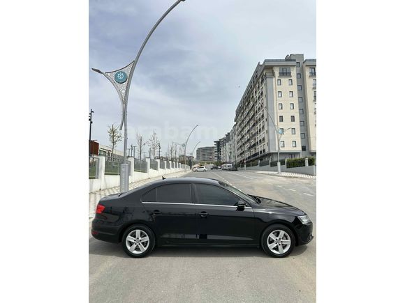 SAHİBİNDEN CAM GİBİ JETTA