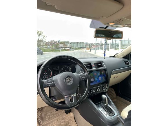 SAHİBİNDEN CAM GİBİ JETTA