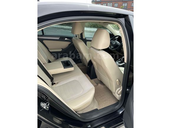 SAHİBİNDEN CAM GİBİ JETTA