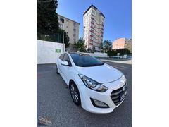 İstanbulGoldCar'dan_2016_Hyundai i30_1.6 Dizel - Otomatik