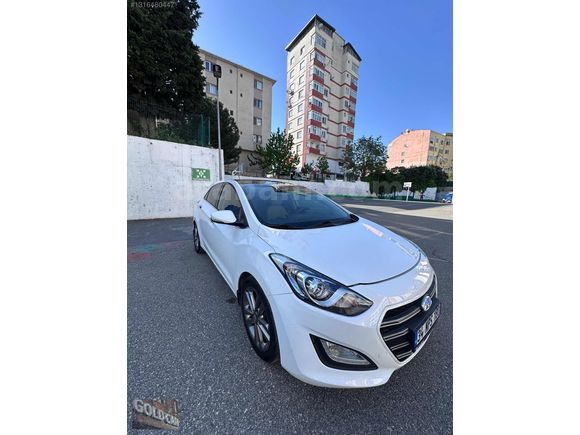 İstanbulGoldCar'dan_2016_Hyundai i30_1.6 Dizel - Otomatik