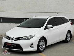 TOYOTA AURİS 1.6 BENZİN LPG DEĞİŞENSİZ K.KARTA 12 TAKSİT
