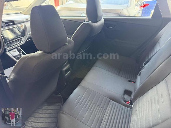 AURİS 1.6 BENZİNLİ OTOMATİK CAM TAVANLI