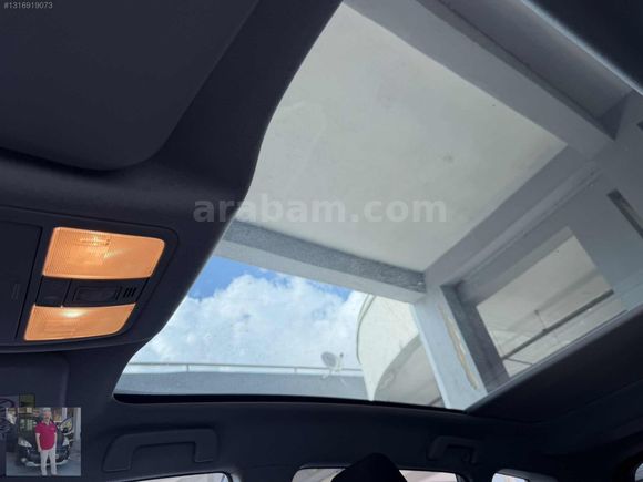 AURİS 1.6 BENZİNLİ OTOMATİK CAM TAVANLI