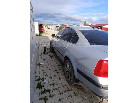 Sahibinden Volkswagen Passat 1.8 Highline 1999 Model