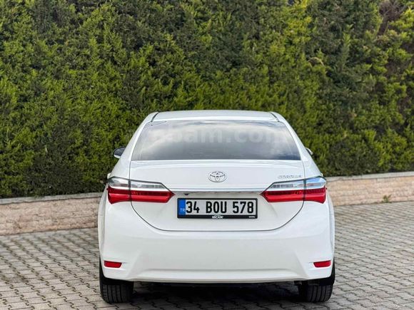Galeriden Toyota Corolla 1.4 D-4D Touch 2018 Model Manisa