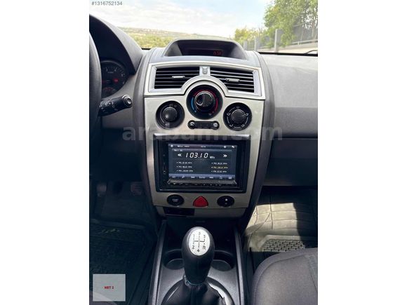 NET 2.el' DEN RENAULT MEGANE II 1.4 Authentique (2004)
