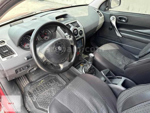 NET 2.el' DEN RENAULT MEGANE II 1.4 Authentique (2004)