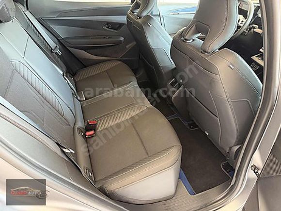 GÜNER AUTODAN RENAULT MEGANE E-TECH ESPRİT ALPİNE EV60