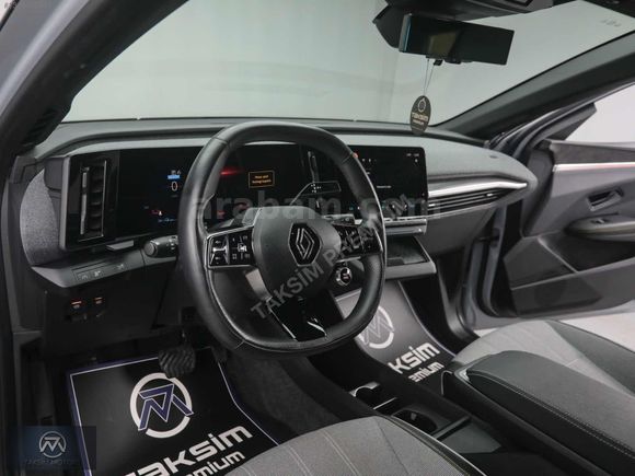 TAKSİM PREMİUM-2023 MEGANE E-TECH-TECKNO-BOYASIZ-68.000KM %20KDV