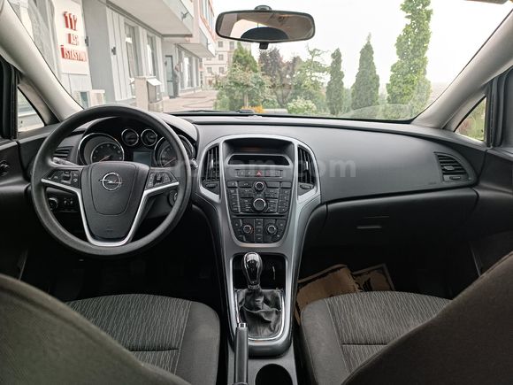 BOYASIZ DEĞİŞENSİZ HASAR KAYITSIZ 60 BİN KM