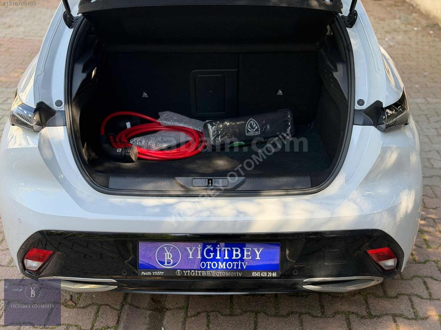 Galeriden Peugeot e-308 GT 2024 Model İstanbul 45.000 km Beyaz 6