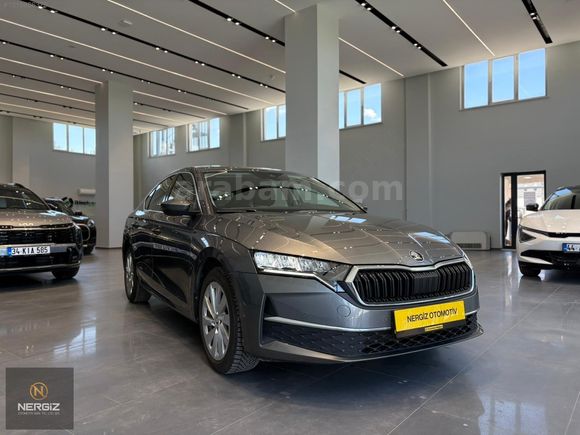 2024 MODEL SKODA OCTAVIA 1.5 MHEV PREMİUM