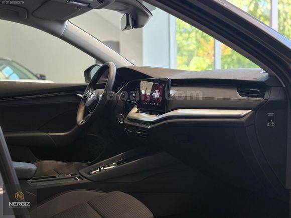 2024 MODEL SKODA OCTAVIA 1.5 MHEV PREMİUM