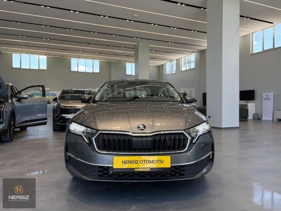 2024 MODEL SKODA OCTAVIA 1.5 MHEV PREMİUM