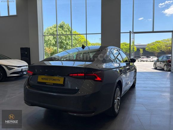 2024 MODEL SKODA OCTAVIA 1.5 MHEV PREMİUM