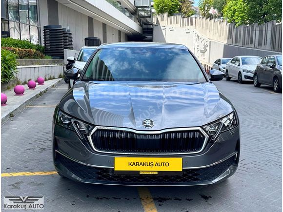 EKSTRA EKSTRALI-2025 ÇIKIŞLI SKODA OCTAVİA 1.5 PREMİUM-HATASIZ