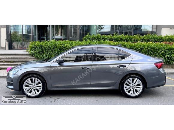 EKSTRA EKSTRALI-2025 ÇIKIŞLI SKODA OCTAVİA 1.5 PREMİUM-HATASIZ