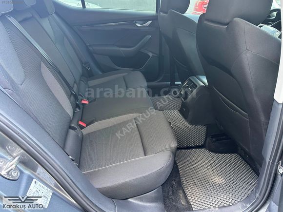 EKSTRA EKSTRALI-2025 ÇIKIŞLI SKODA OCTAVİA 1.5 PREMİUM-HATASIZ
