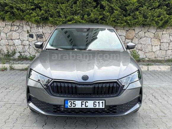 NAFİ AMCA 2025ÇKŞ SKODA OCTAVİA PREMİUM EXTRALI 6.200 KM 150 HP