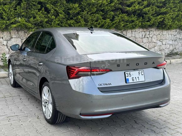 Galeriden Skoda Octavia 1.5 Mhev Premium 2024 Model İzmir 6.200 km