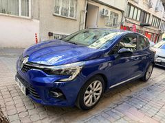 Boyasız değişensiz Clio 1.0 TCe Touch 2023 Model