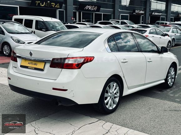 2011 TEK PARÇA BOYA SÜPER KASA RENAULT LATİTUDE 2.0