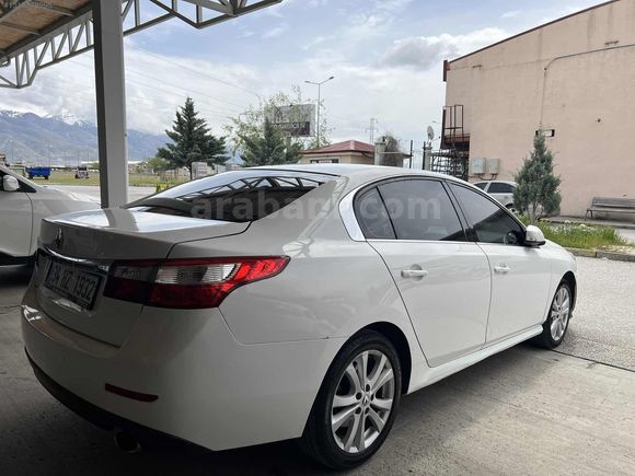 A REFERANS RENAULT LATİTUDE 2.0 PRİVİLEGE OTOMATİK DEĞİŞENSİZ