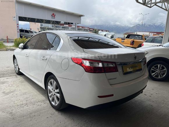 A REFERANS RENAULT LATİTUDE 2.0 PRİVİLEGE OTOMATİK DEĞİŞENSİZ