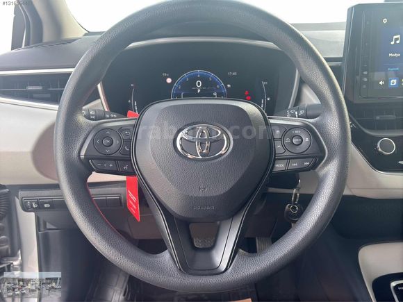 2025 COROLLA 1.5 VİSİON PLUS 125HP 30.000KM BOYASIZ OTOMATİK