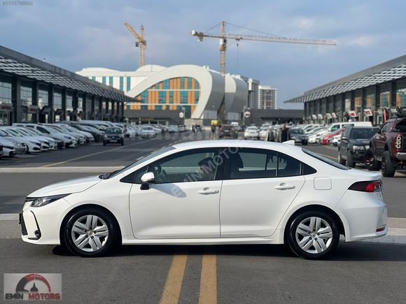 EMİN MOTORS DAN 2024 MODEL TOYOTA COROLLA 1.5 VİSİON PLUS HATASZ