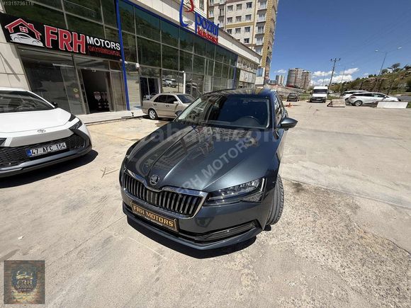 2020 MODEL CAM TAVANLI HATASIZ BOYASIZ HASAR KAYITSIZ 95 BİN KM