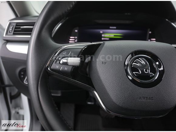 AUTOLİNE DAN HATASIZ 2022 SUPERB 1.5 TSI ELİTE CAM TAVAN