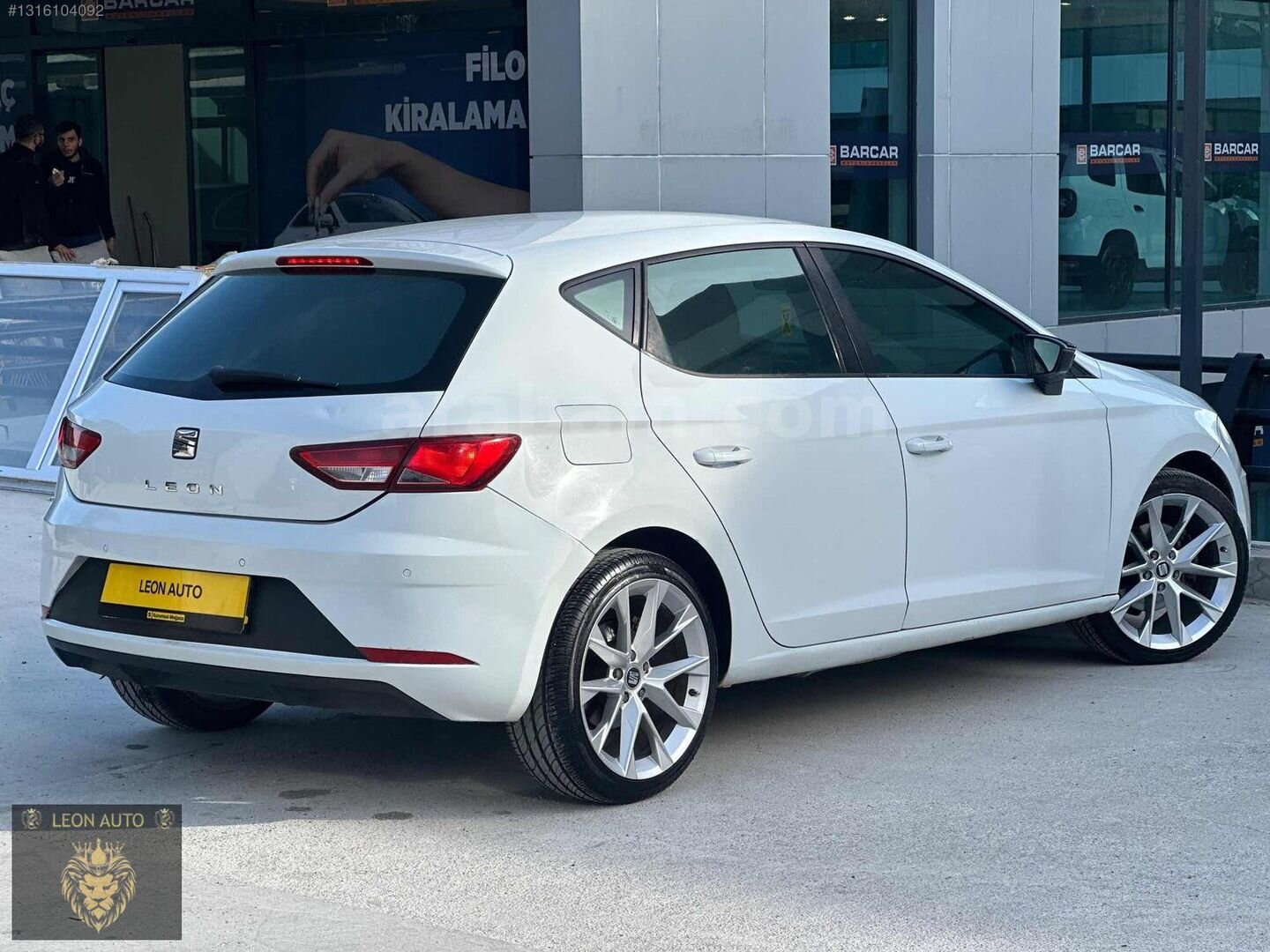 Galeriden Seat Leon 1.6 TDI Style 2017 Model Adana 207.000 km Beyaz 4